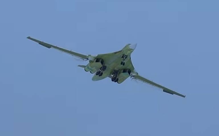 Doze mil quilômetros sem escalas: como é o novo bombardeiro supersônico da Rússia pilotado por Putin