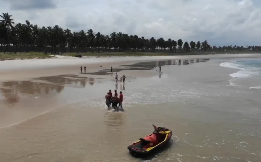 Homem de 37 anos morre afogado na Praia do Francês, em Marechal Deodoro