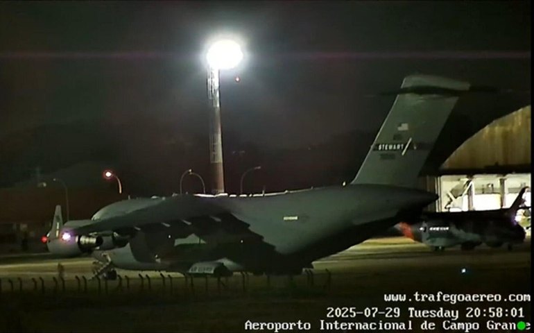 Em meio ao 'tarifaço', cargueiro militar dos EUA pousa em MS para exercício de guerra