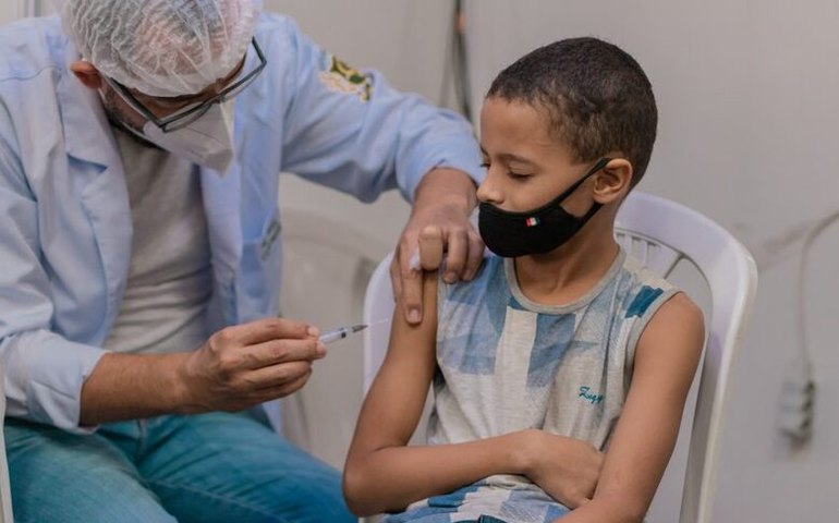 Prefeitura de Maceió começa a aplicar 2ª dose da vacina Pfizer pediátrica
