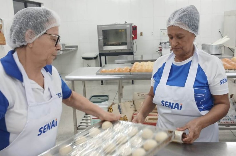Curso de Confeiteiro do SENAI Benedito Bentes combina vocação empreendedora e demanda crescente do mercado em Alagoas