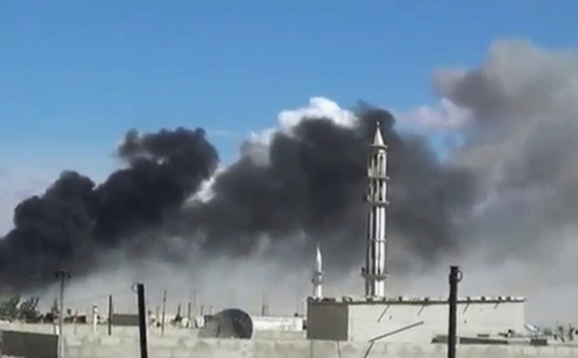 Ataques aéreos atingem hospital de cidade síria e matam ao menos 27 pessoas
