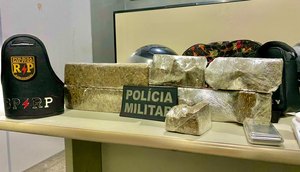 Quatro quilos de maconha são apreendidos na Zona Sul de Aracaju / Foto: Foto: Polícia Militar/SE