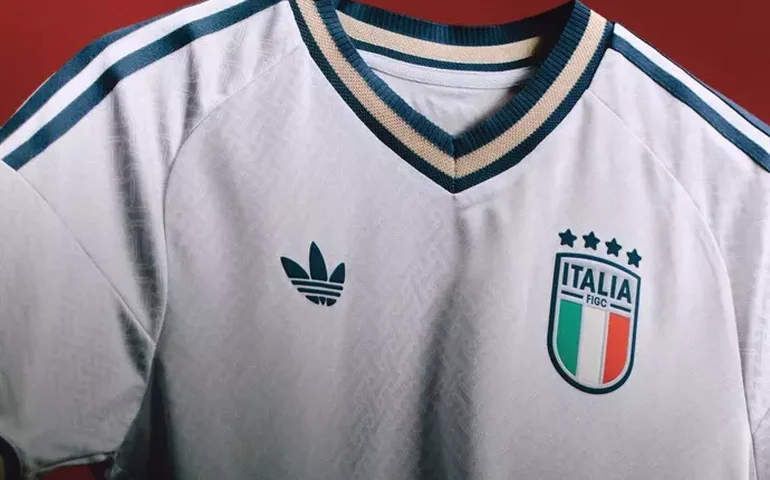 Elegância da alfaiataria inspira novo uniforme de visitante da Itália