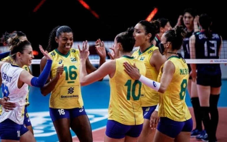 Brasil derrota Argentina e soma segunda vitória no Mundial de Vôlei Feminino