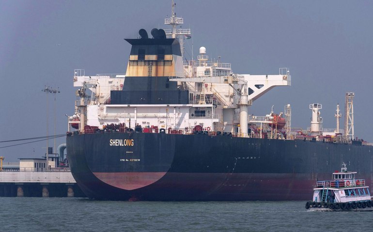 Guerra no Irã leva petroleiros asiáticos a buscar petróleo dos EUA e pressiona preços