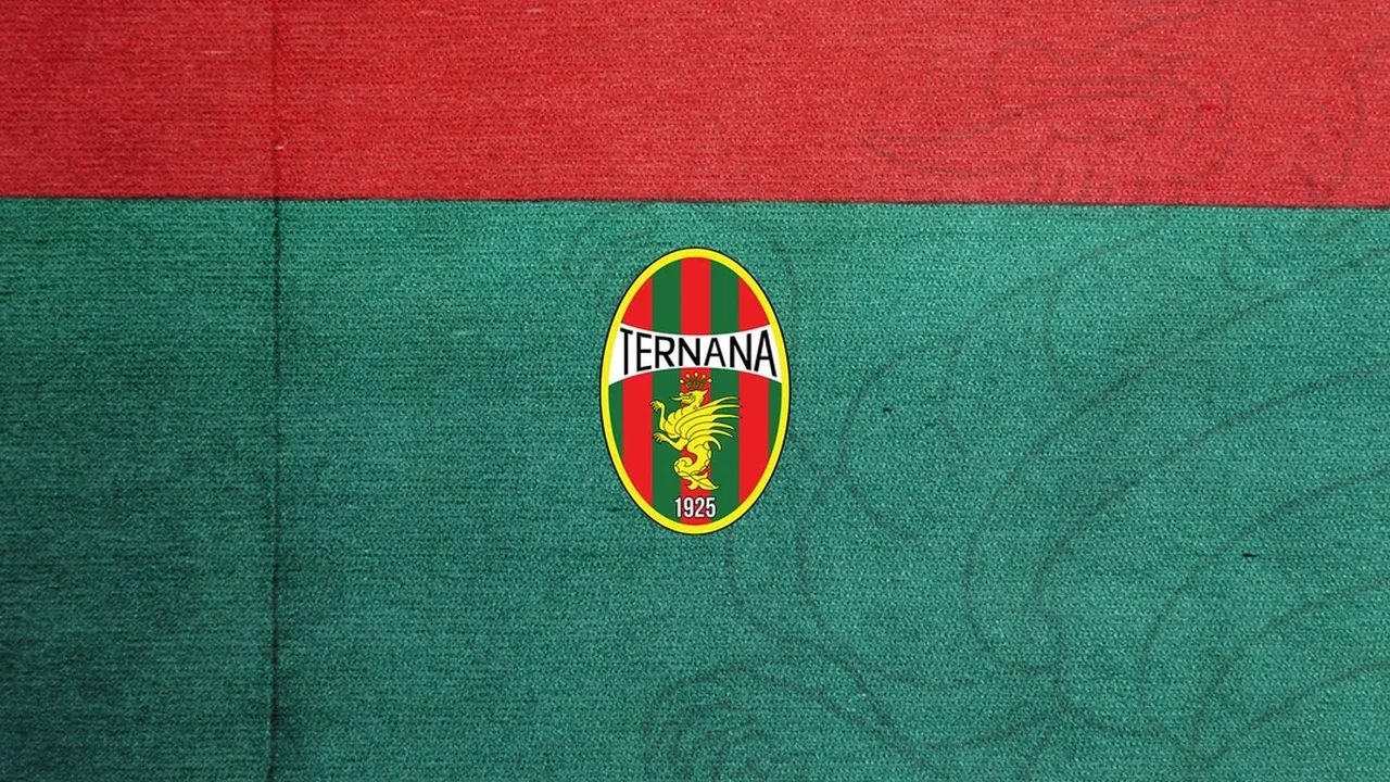 Clube centenário da Itália entra em falência após jovem presidente assumir comando