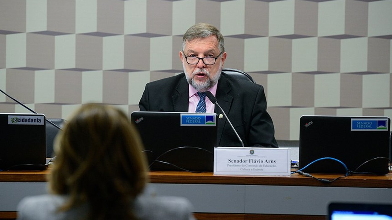Lei de Responsabilidade Educacional está na pauta da CE