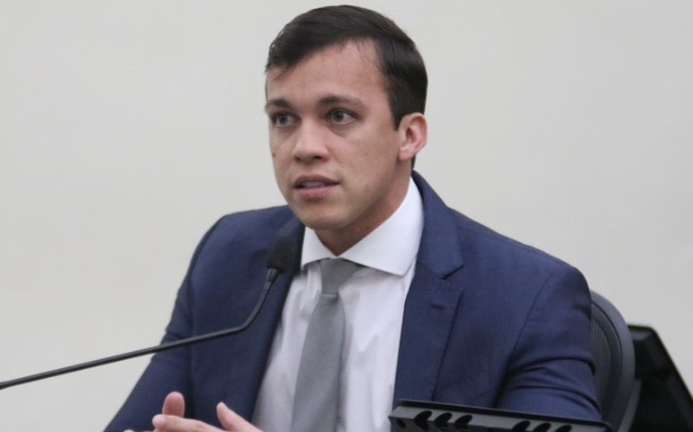 Projeto assegura emissão de RG usando o sistema de leitura em braile