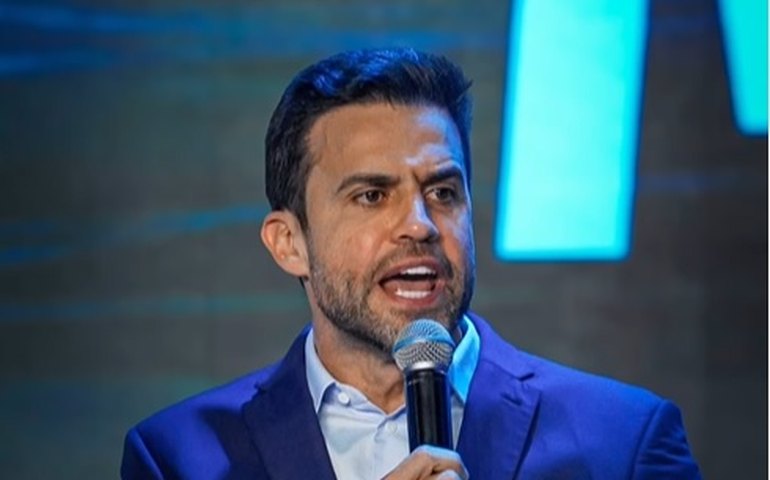 Assinatura de médico em laudo falso de Marçal contra Boulos difere de documentos oficiais