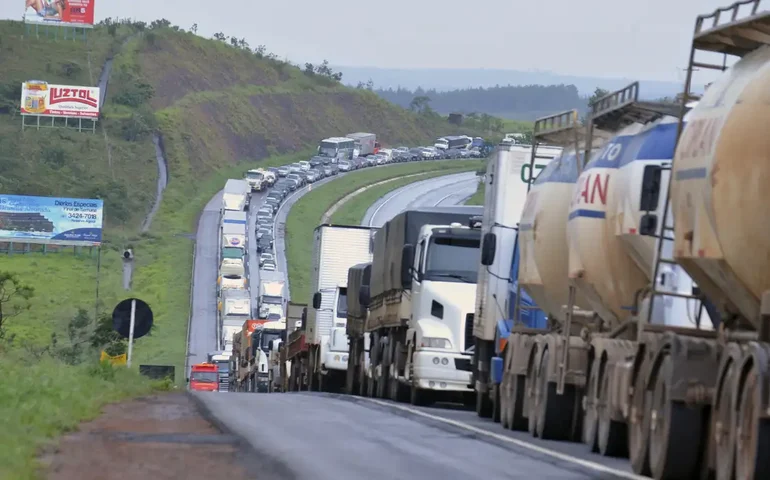 Rodovias federais terão pontos de descanso para motoristas