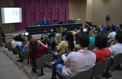 TCE/AL realiza palestra sobre assédio moral no serviço público