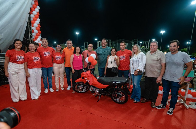 Remi Filho homenageia mães muricienses com sorteio de prêmios