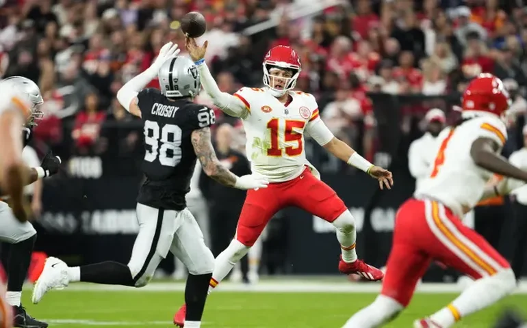 Chiefs em busca de tri inédito, jogo aéreo em alta e calouro sensação: saiba como começa nova temporada da NFL