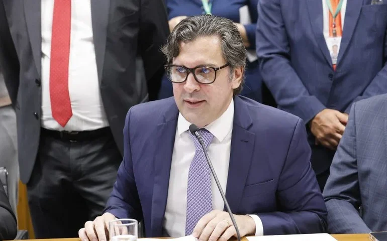 Comissão Mista de Orçamento aprova relatório preliminar do Orçamento de 2026