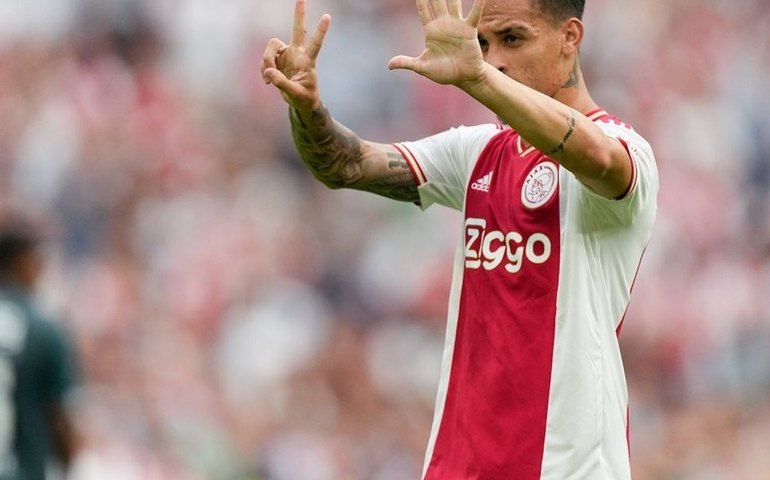 Antony comemora classificação do São Paulo na Copa do Brasil e valoriza Lucas: 'Você é craque'