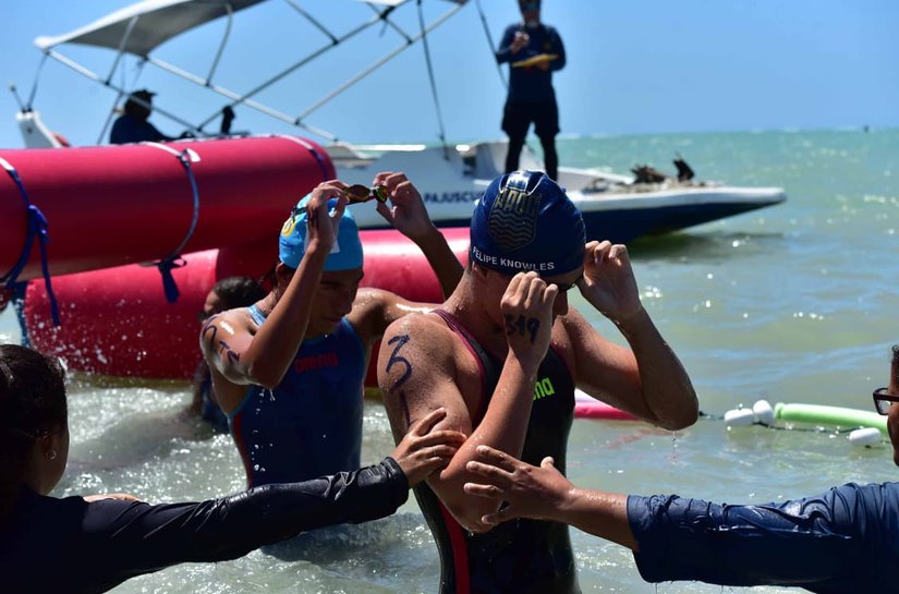 Felipe Knowles bate 10 recordes e conquista troféu de melhor índice técnico em Maceió
