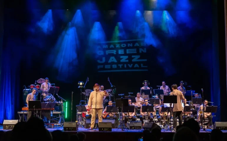 Sesc realiza concerto natalino gratuito na Orla de Pajuçara, em Maceió