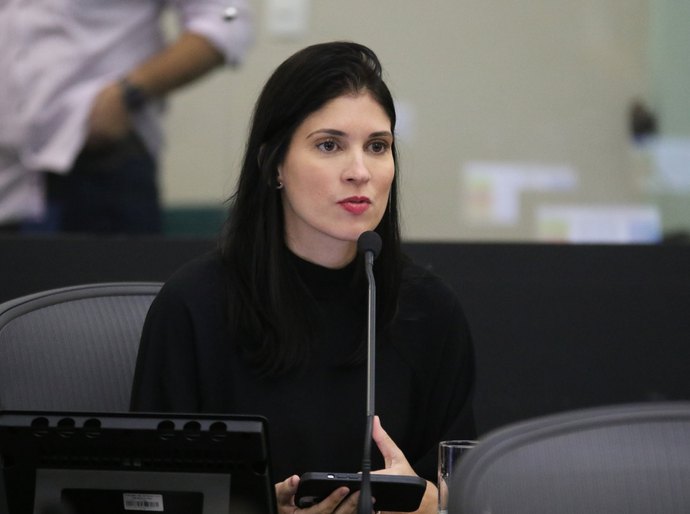 Carla Dantas retorna a Assembleia Legislativa e promete luta em prol da agricultura familiar