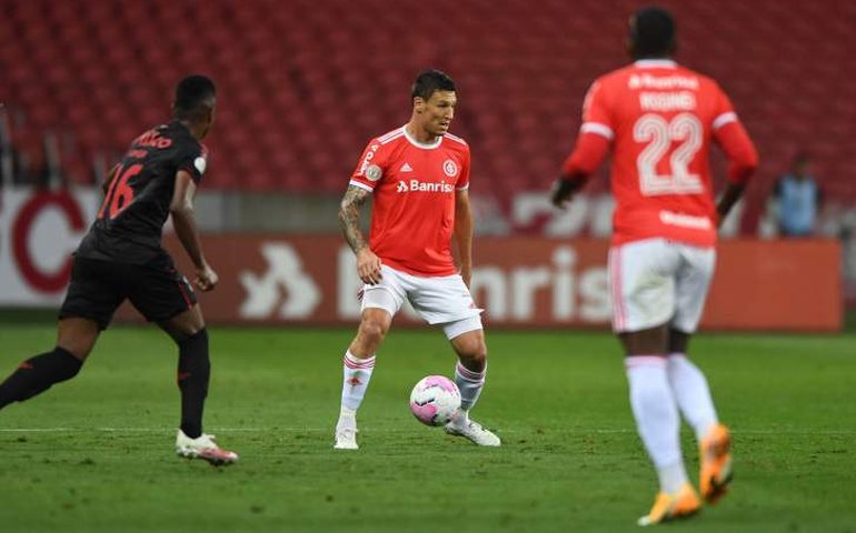 Novo diretor executivo de futebol do Inter, Paulo Bracks promete valorizar a base