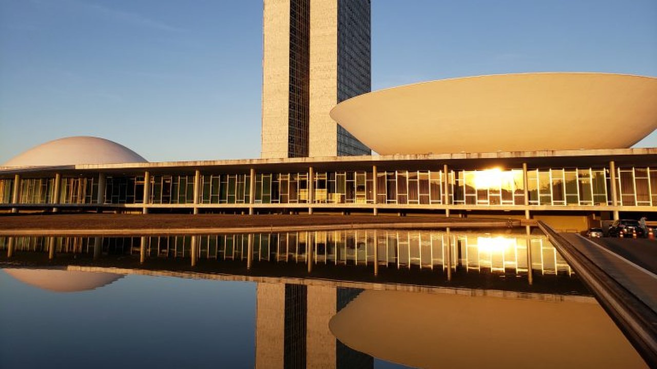 Das superfederações às fusões: Brasil caminha para a concentração partidária?