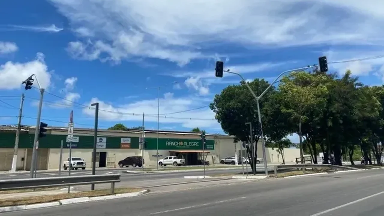 Trânsito em Petrópolis sofre mudanças para reduzir congestionamentos na Durval de Góes Monteiro