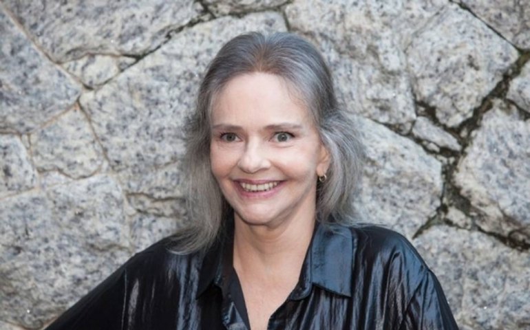 Angela Ro Ro volta a pedir dinheiro nas redes sociais