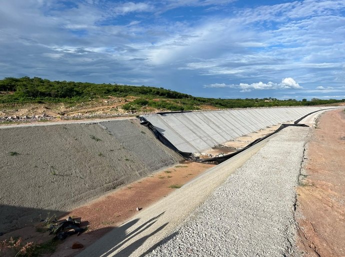 Lula e Waldez encerram Caminho das Águas com entrega de obras estratégicas no Nordeste