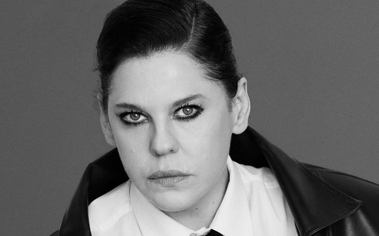 'Um pesadelo': Bárbara Paz lembra detalhes de acidente de carro aos 17 anos