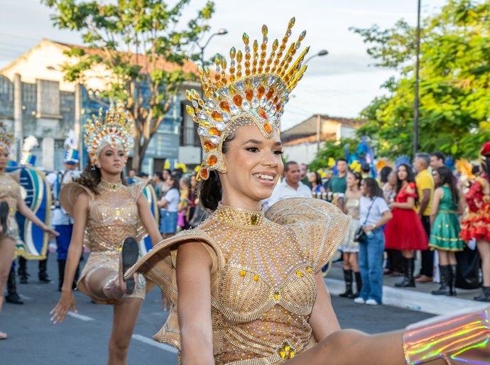 Desfile cívico marca comemoração dos 133 anos de Emancipação Política de Traipu