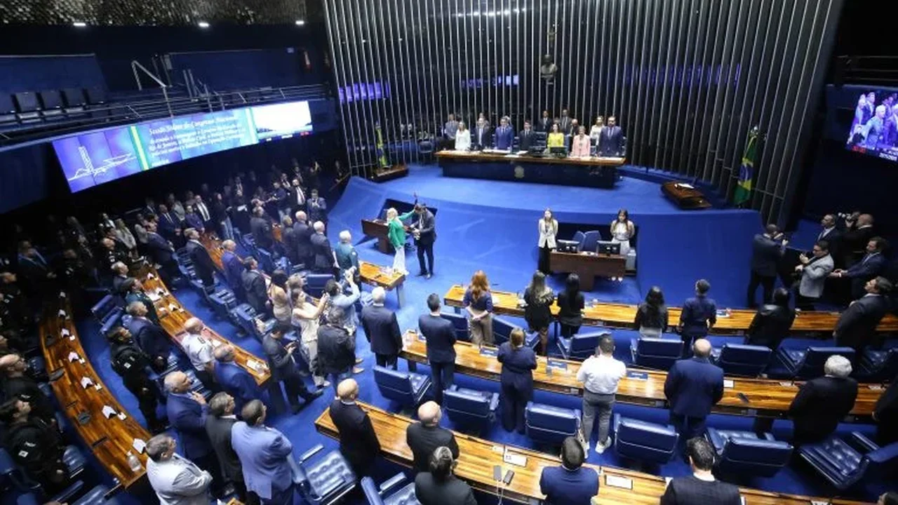Bolsonarismo repete SC com impasse pelo Senado no DF