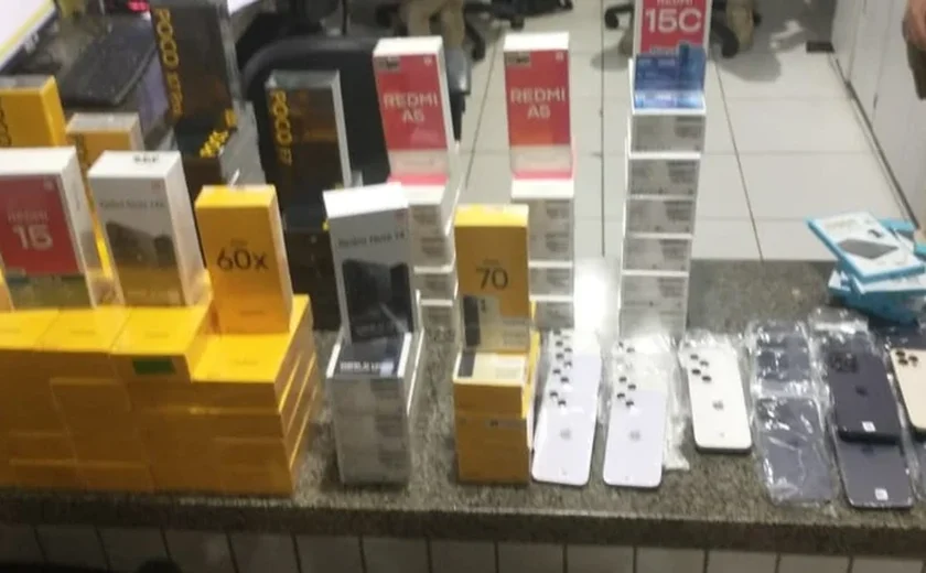 Operação conjunta da PM e PRF apreende celulares e drogas em São Sebastião, no Agreste de Alagoas