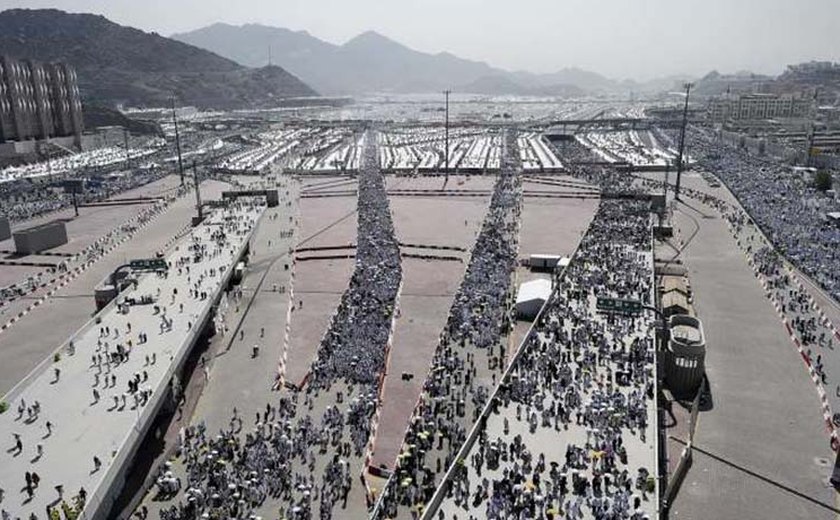 Ritual que matou mais de 700 muçulmanos recomeça em Meca