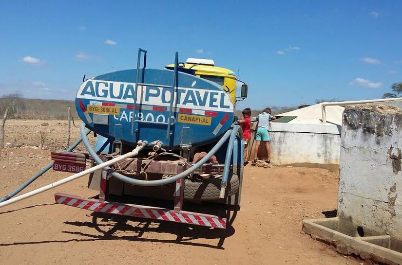 Canapi dá início ao plano para abastecimento de água em 54 comunidades do município