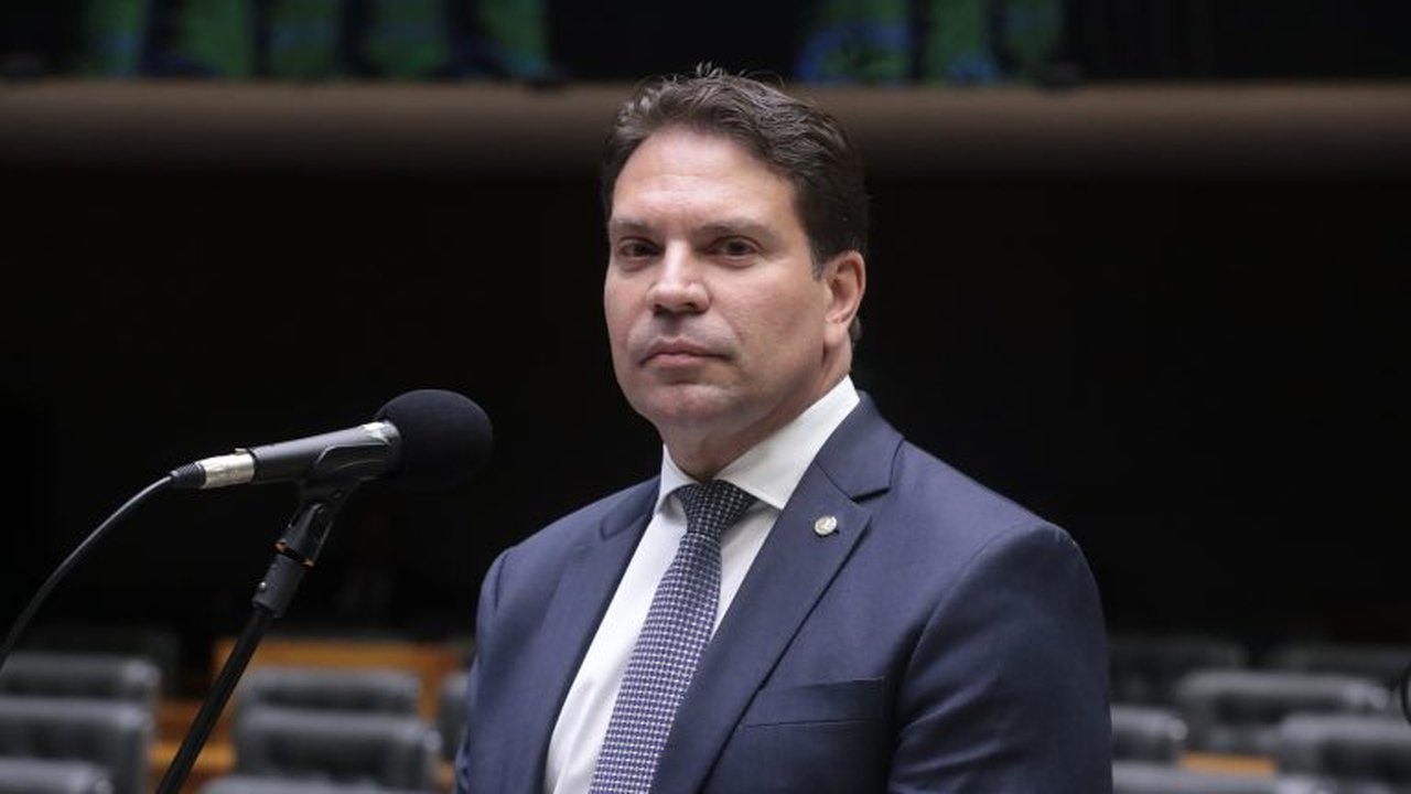 CSP quer ouvir diretor da PF e delegado envolvidos em prisão de Ramagem nos EUA