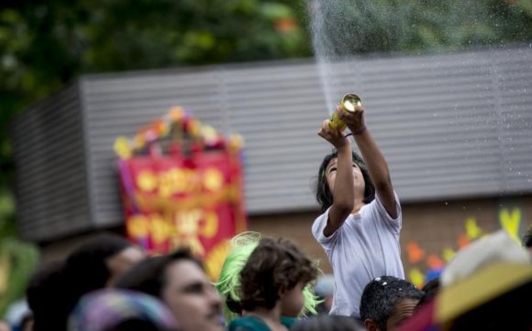 Bloco da Tesourinha reúne pequenos foliões em Brasília