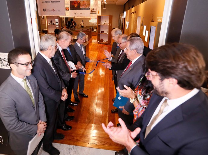 TJAL abre exposição 'A História da Escrita' em celebração ao Dia Nacional da Memória