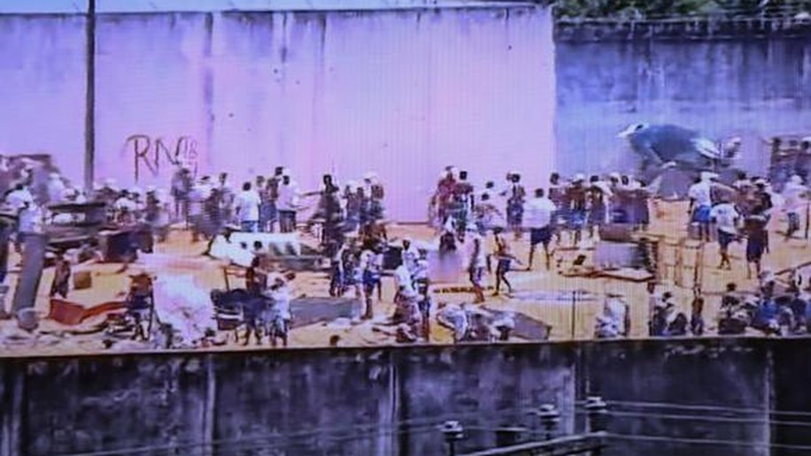 De quem é a culpa da crise no sistema prisional?