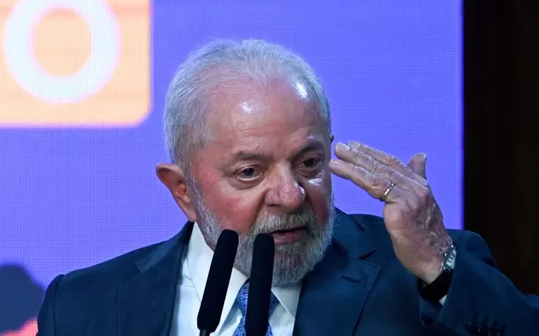 Lula diz querer manter Brasil longe da guerra entre Israel e Irã
