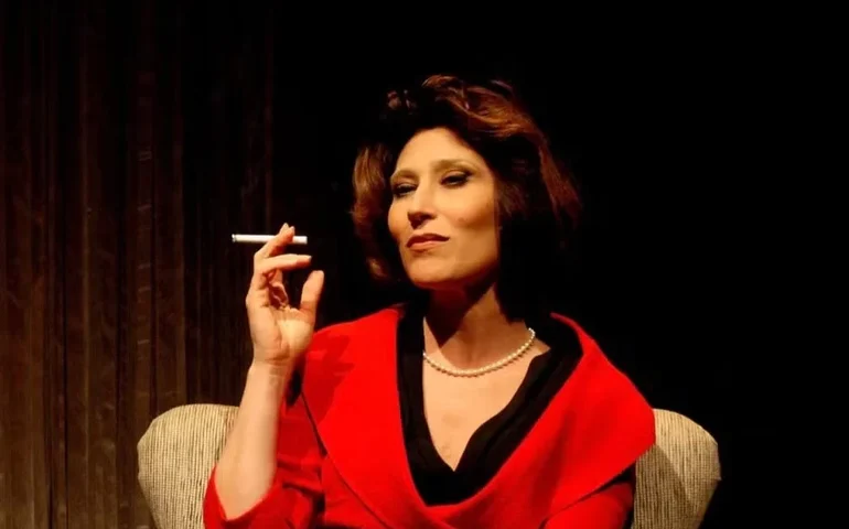 Parque de Ideias leva o universo de Clarice Lispector à Biblioteca Parque Estadual com peça gratuita de Beth Goulart e palestra sobre a escritora