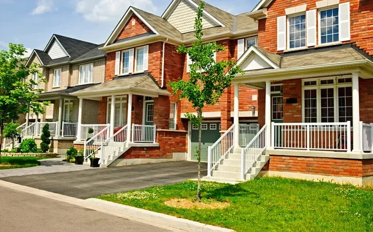 Vendas de moradias novas nos EUA caem 13,7% em maio