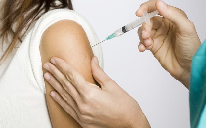 Alagoas tem 342,6 mil doses para atualizar vacinação de crianças e adolescentes