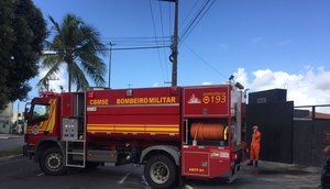 Viaturas do Corpo de Bombeiros atenderam a ocorrência / Foto: Foto: Aline Aragão/TV Atalaia