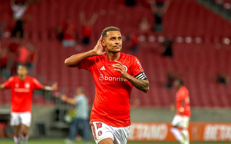 Alan Patrick leva Internacional à vitória na Copa do Brasil