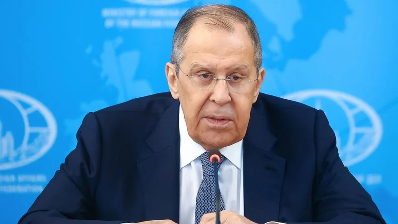 Fortalecimento da multipolaridade é recebido pelo Ocidente de modo ambíguo, observa Lavrov