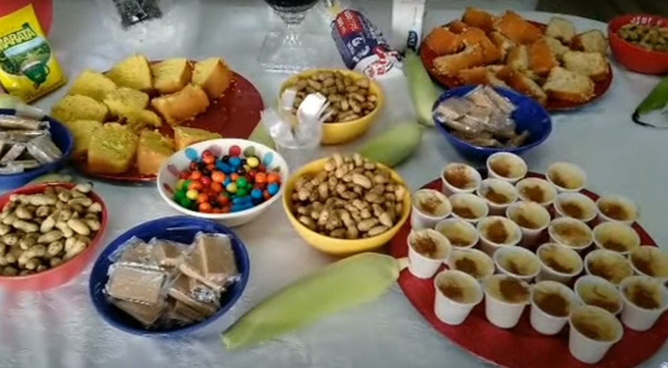 População vai às compras na véspera de São João em Neópolis / Foto: Foto: Redes Sociais/ Reprodução