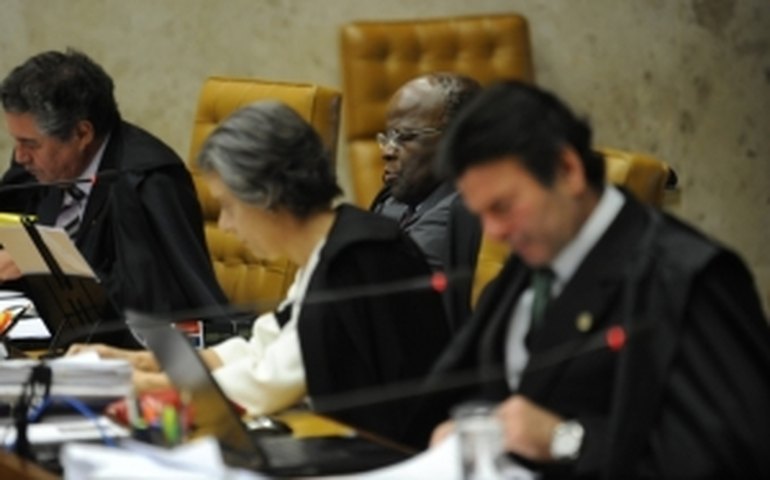 Pauta do STF terá temas polêmicos como o fim das doações de empresas para políticos