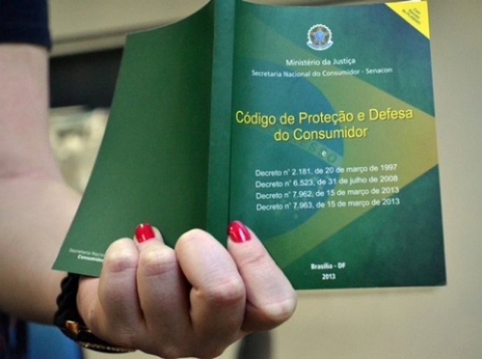 Cobrança indevida lidera ranking de reclamações do Procon em 2016