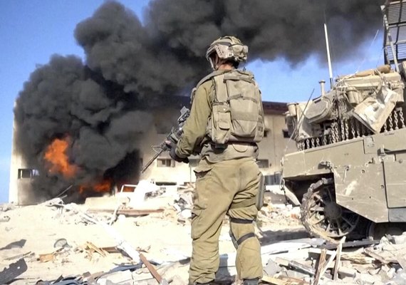 Ataque israelense mata mais de 100 na Faixa de Gaza