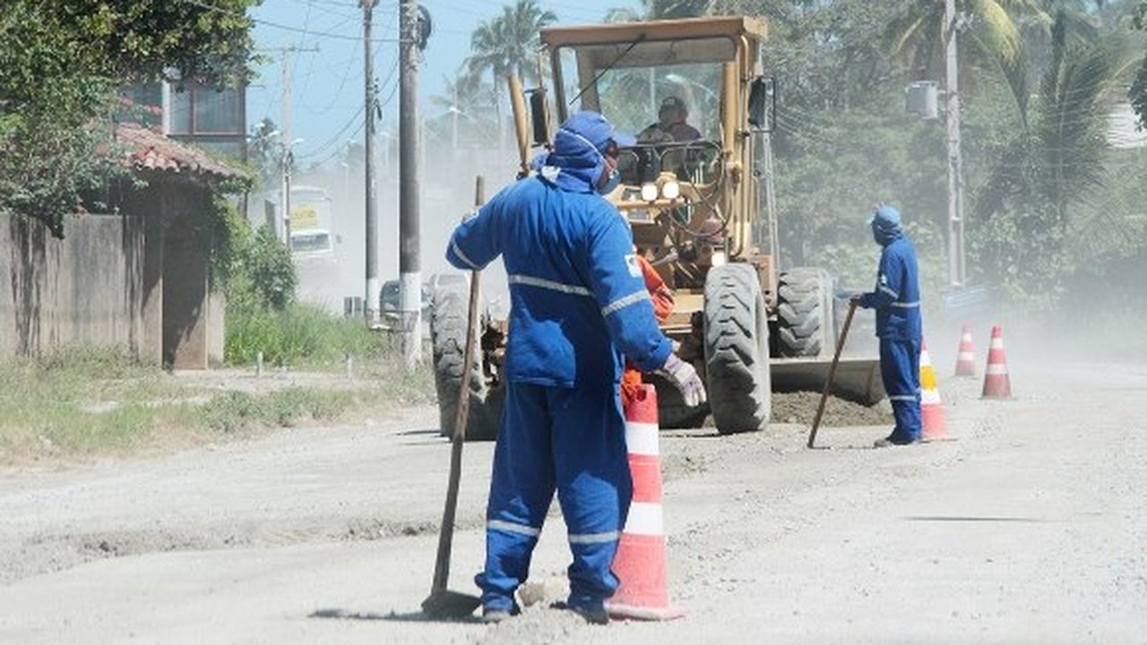 DER executa obra de recuperação na rodovia AL-101 Norte